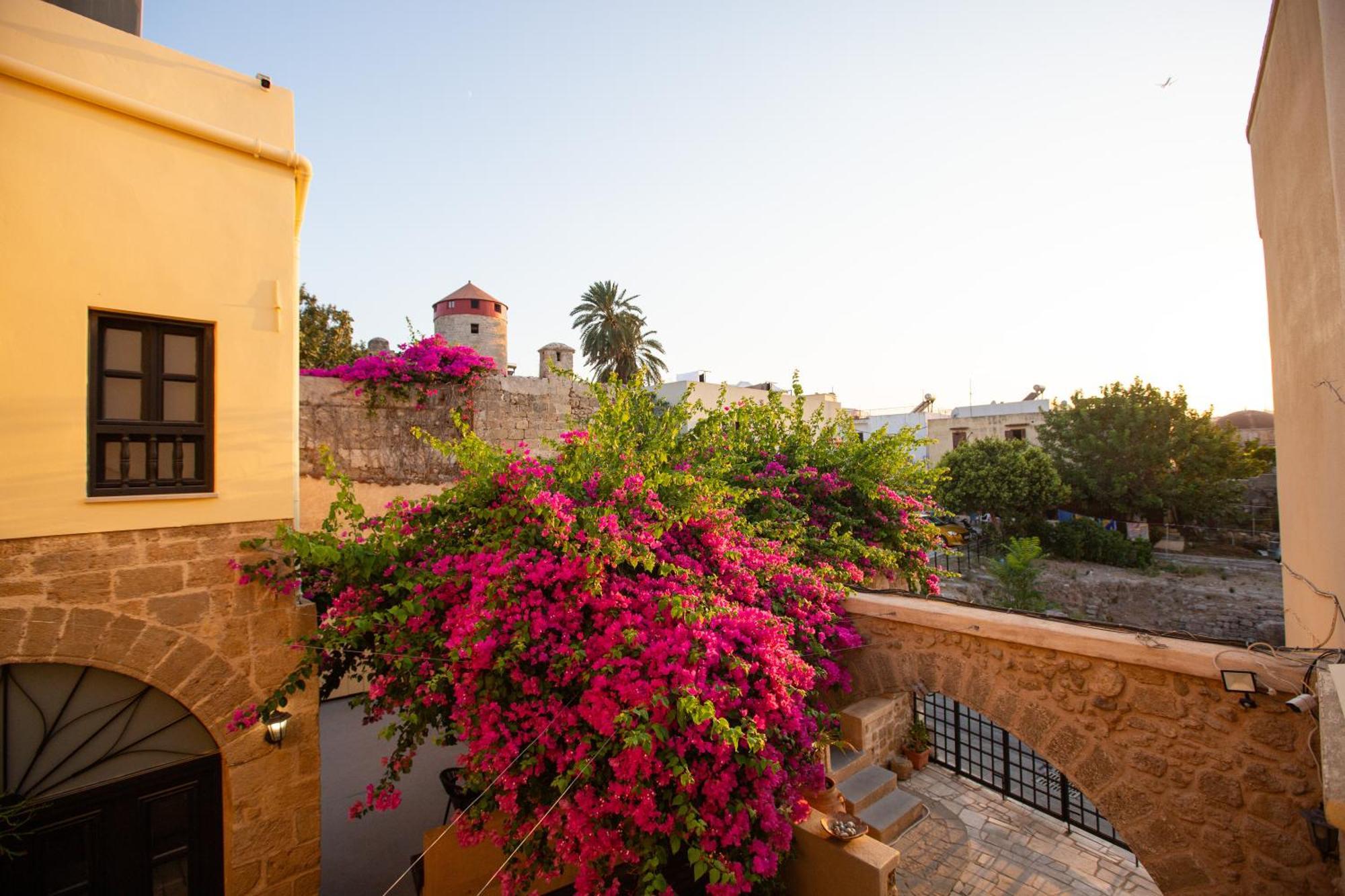 The Old Town House Apartamento Rhodes City Exterior foto