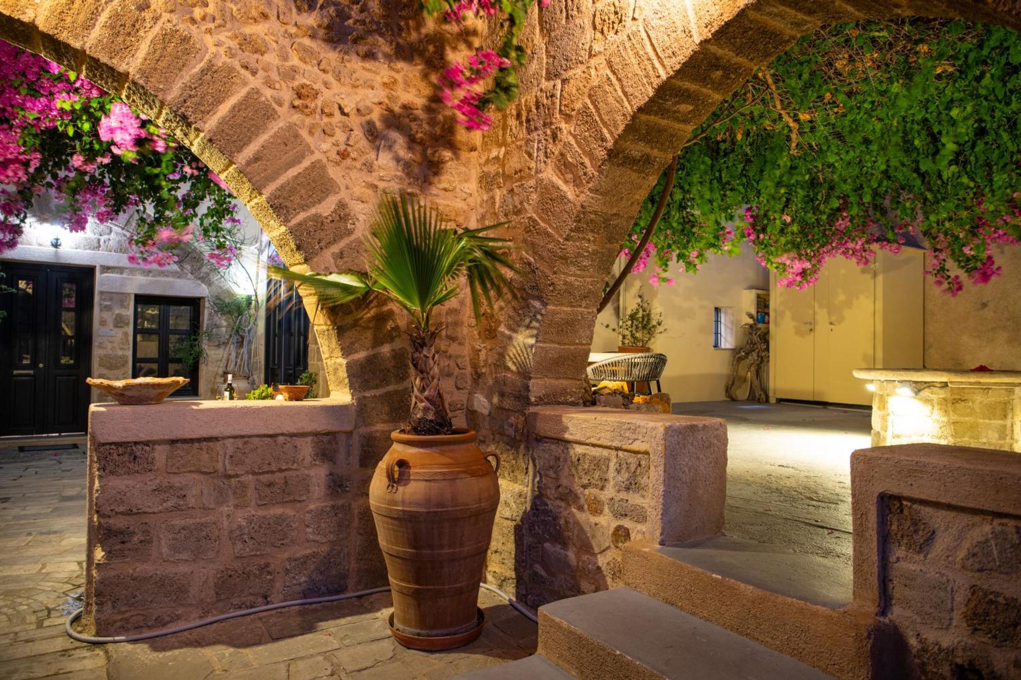 The Old Town House Apartamento Rhodes City Exterior foto